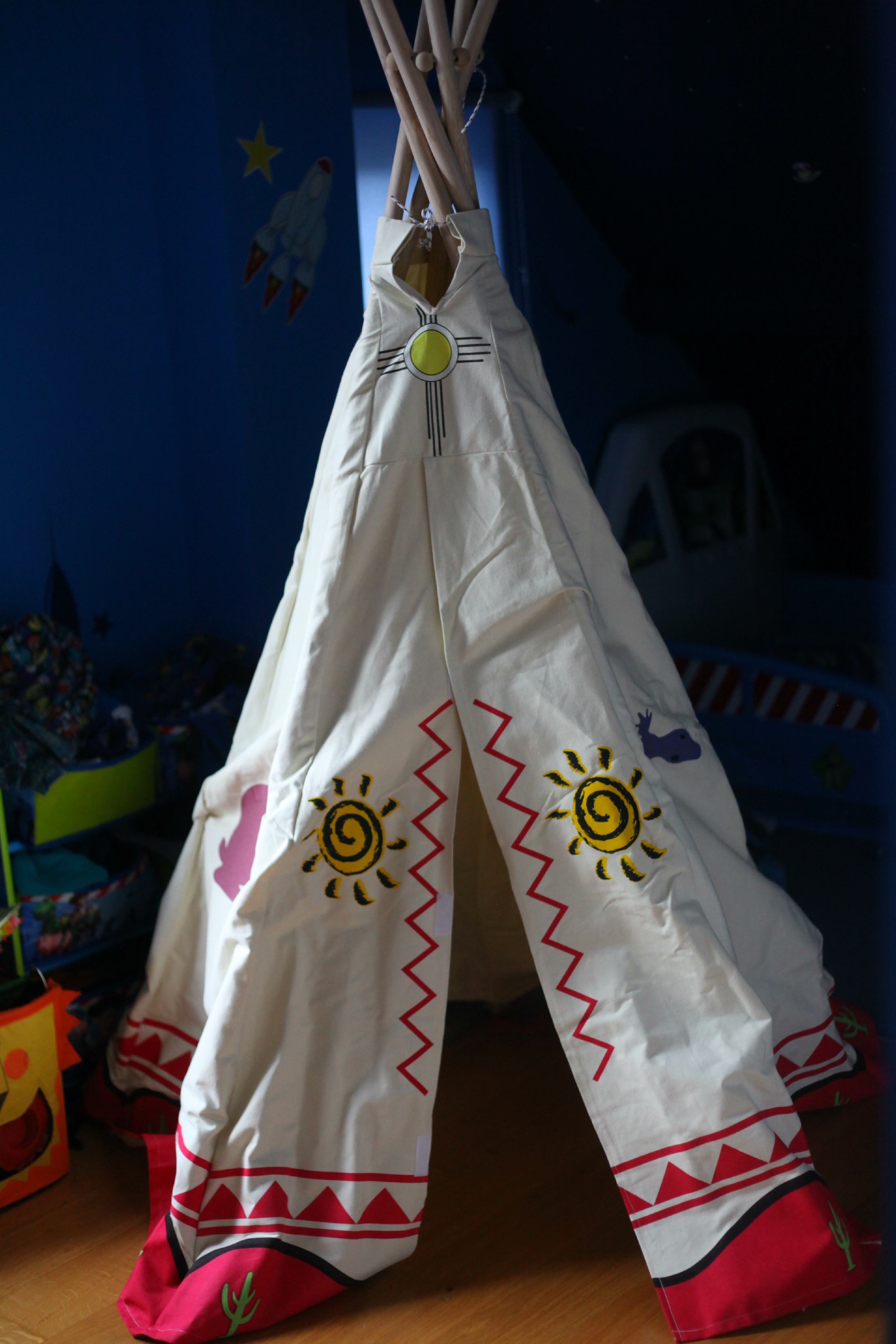 Wigwam Play Tent (review) mummy mishaps